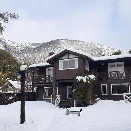 Indomito Hostel San Carlos de Bariloche Eksteriør bilde